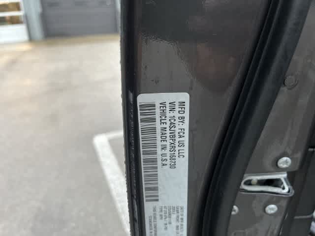 Certified 2024 Jeep Wagoneer Series II AWD/4WD image 31