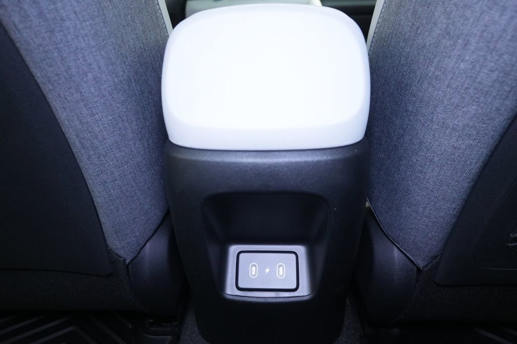 New 2026 Hyundai Elantra Limited image 21