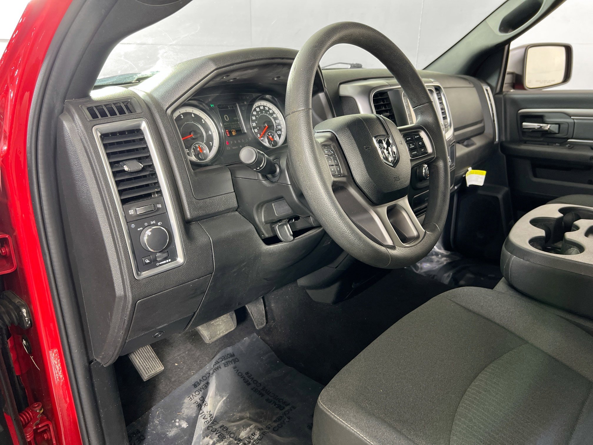 Used 2022 RAM 1500 Classic Warlock image 9