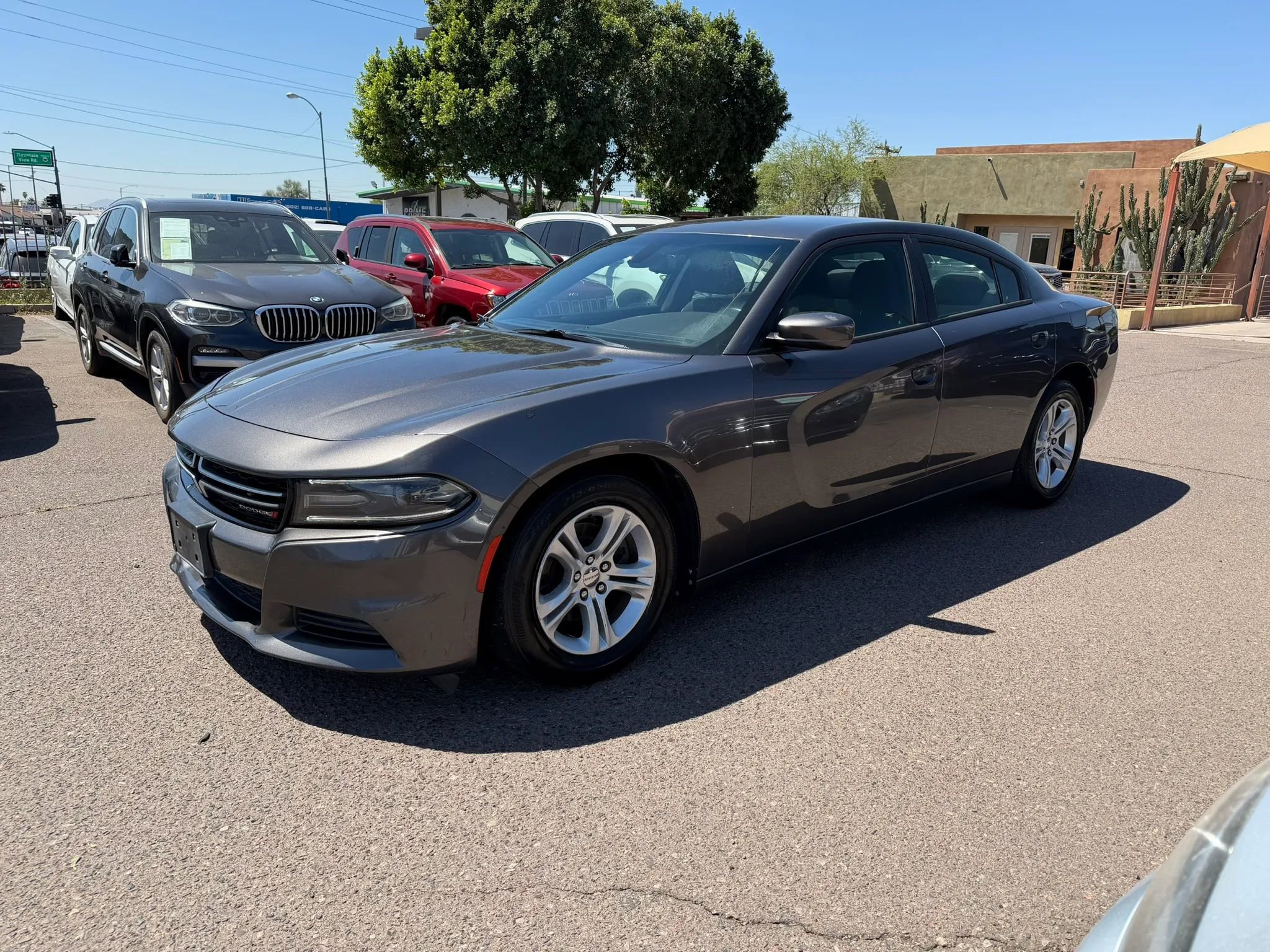 Used 2015 Dodge Charger SE image 1
