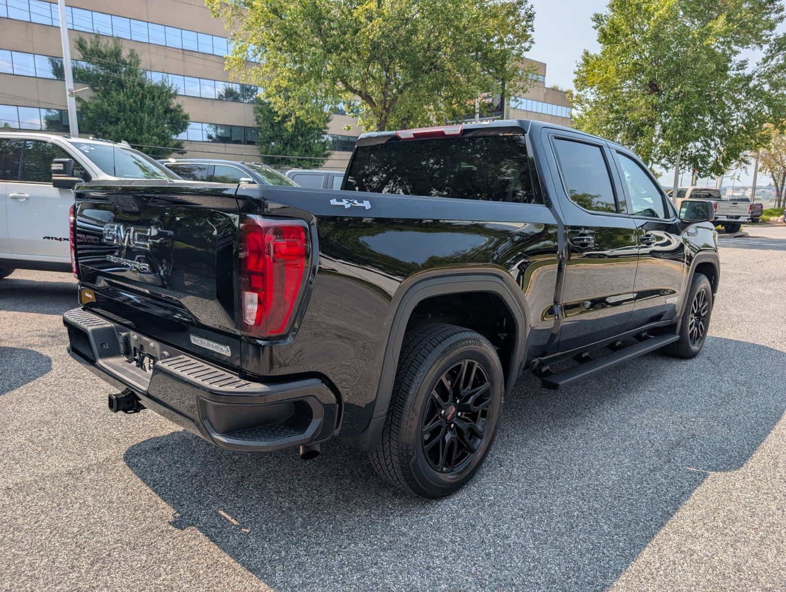 Certified 2024 GMC Sierra 1500 Elevation AWD/4WD image 3