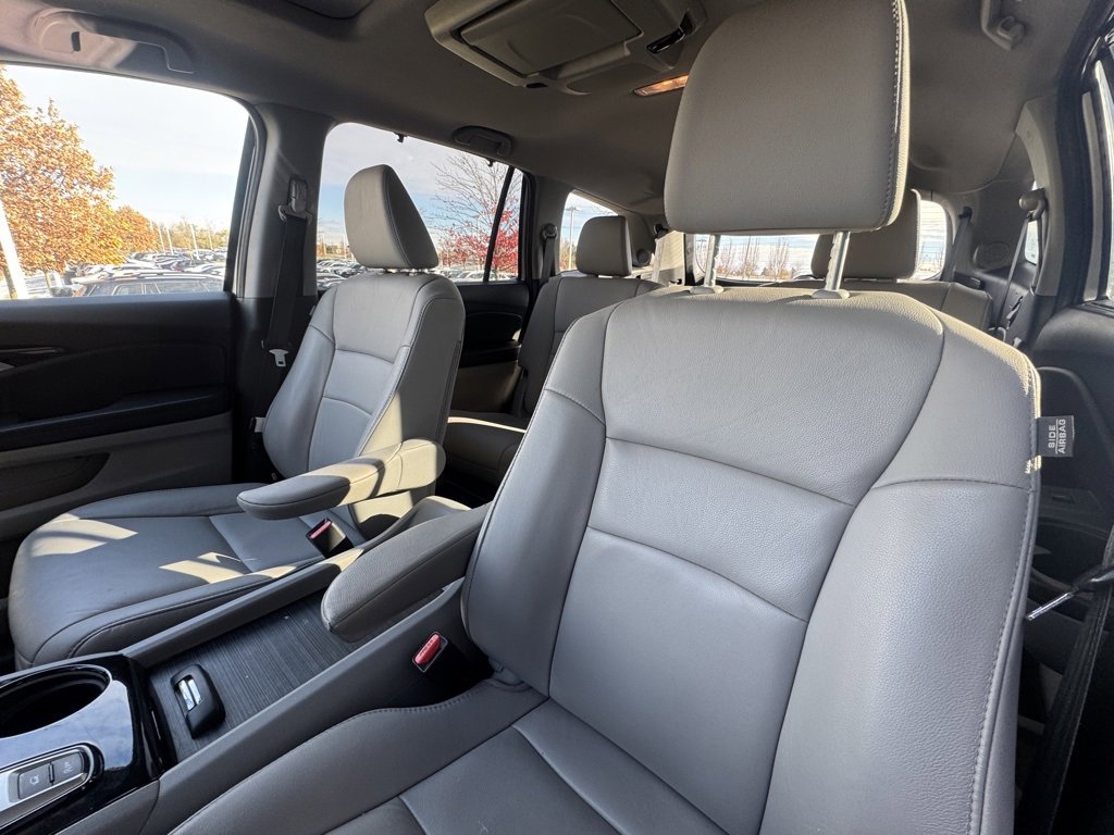 Used 2022 Honda Pilot Touring image 21