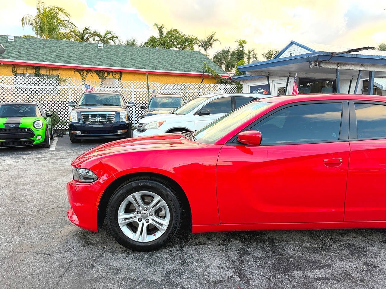 Used 2022 Dodge Charger SXT RWD image 10