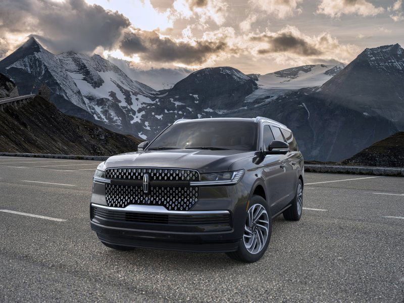 New 2025 Lincoln Navigator L Reserve image 2