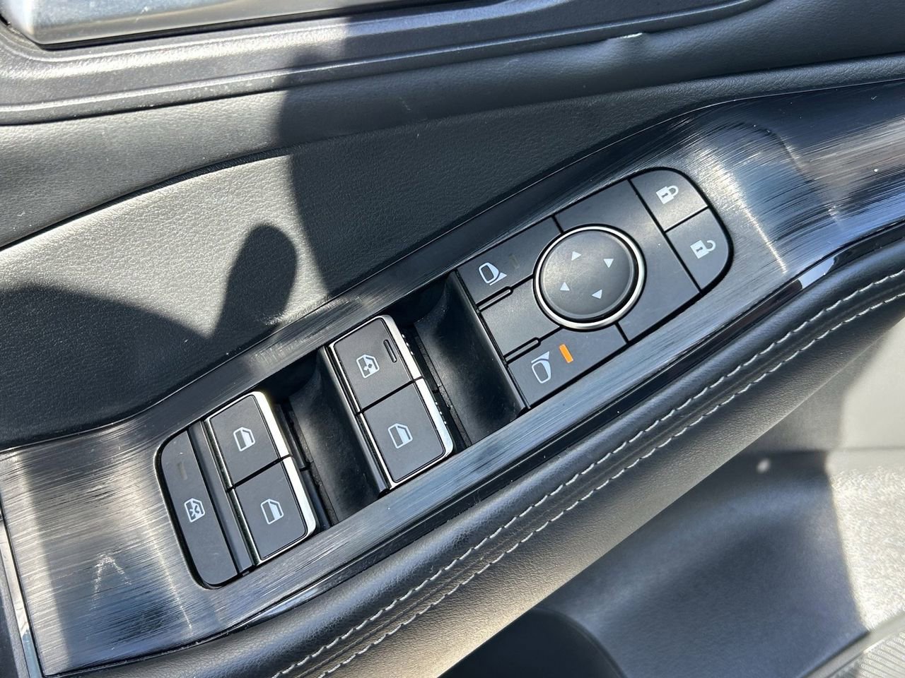 Certified 2023 Nissan Rogue SL image 29