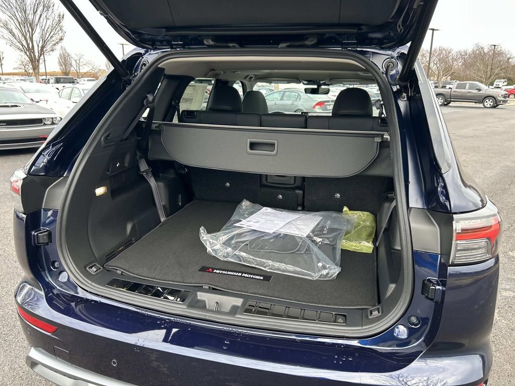 New 2026 Mitsubishi Outlander SE AWD/4WD image 11