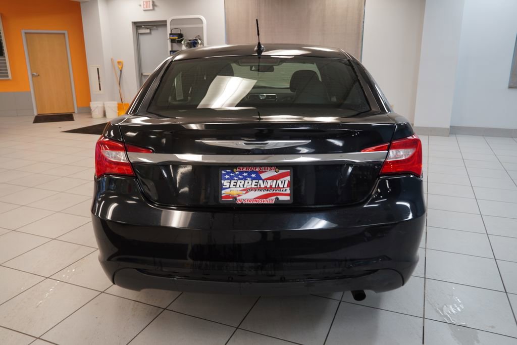 Used 2012 Chrysler 200 Limited w/ Sun/Sound Group image 9