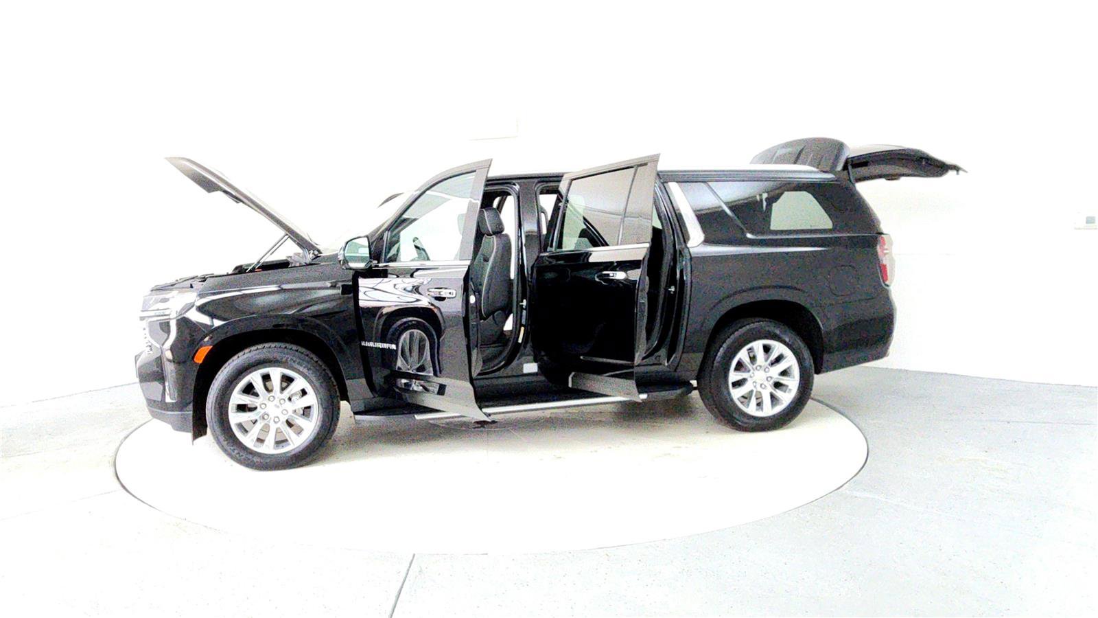 Used 2023 Chevrolet Suburban Premier w/ Premium Package 2 image 10