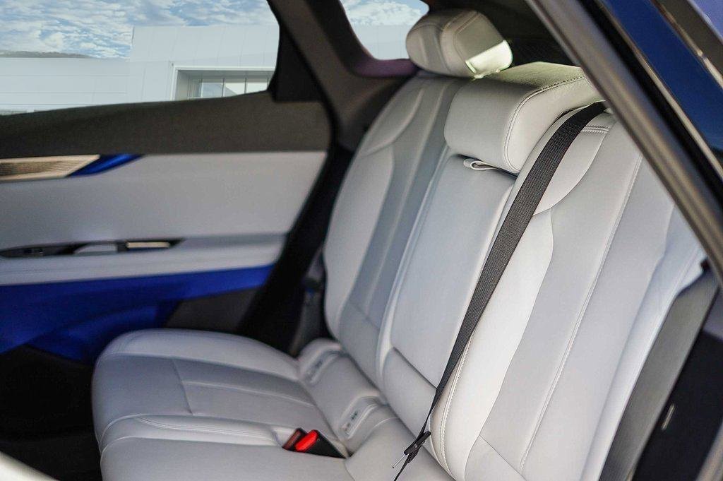 New 2026 Cadillac Optiq Sport 1 image 28