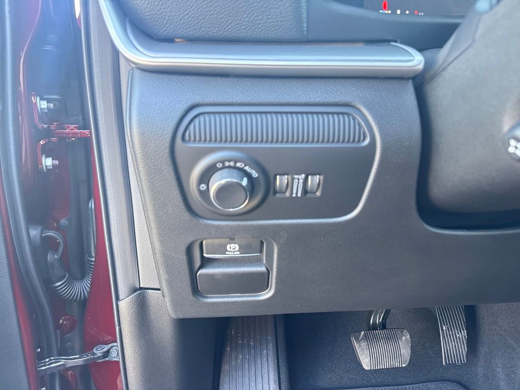 New 2026 Jeep Grand Wagoneer L Limited AWD/4WD image 13