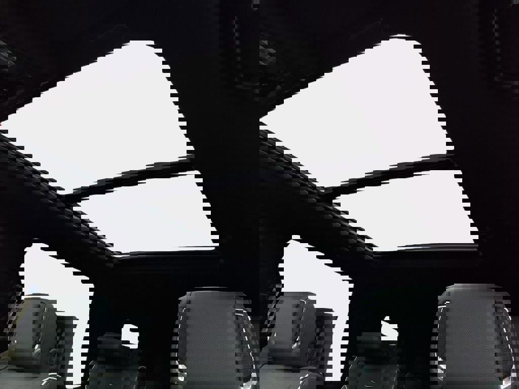 New 2026 Cadillac Escalade Luxury w/ LPO, Radiant Package image 20