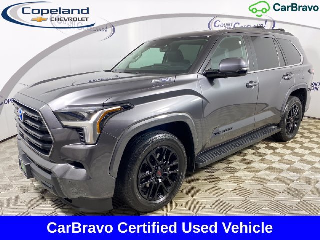 Used 2024 Toyota Sequoia SR5 w/ SR5 Premium Package AWD/4WD 360° Tour