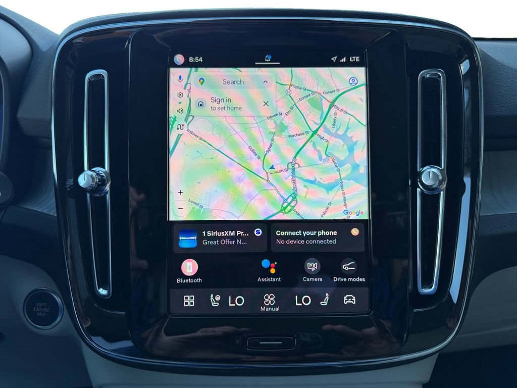 Certified 2024 Volvo XC40 B5 Plus w/ Protection Package Premier AWD/4WD image 21