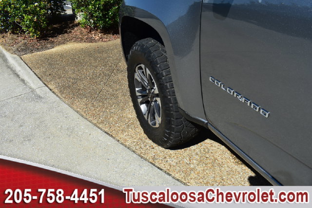 Used 2021 Chevrolet Colorado Z71 AWD/4WD image 18
