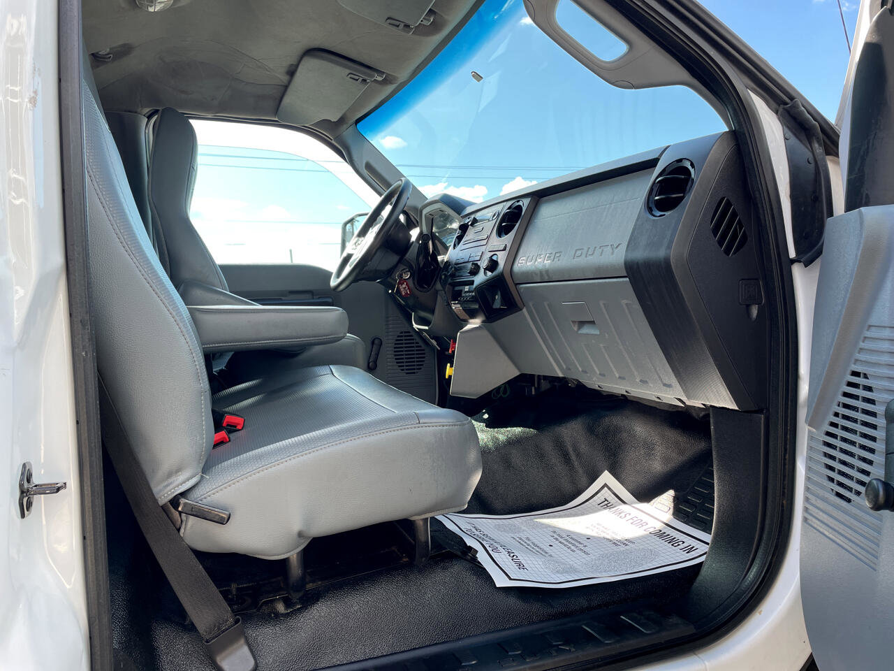 Used 2018 Ford F750 2WD Regular Cab Super Duty image 7