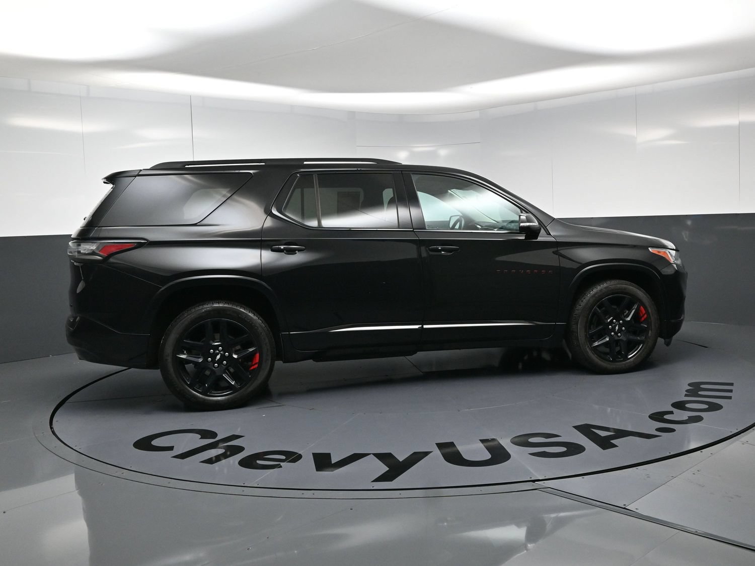 Used 2021 Chevrolet Traverse Premier w/ Redline Edition AWD/4WD image 10