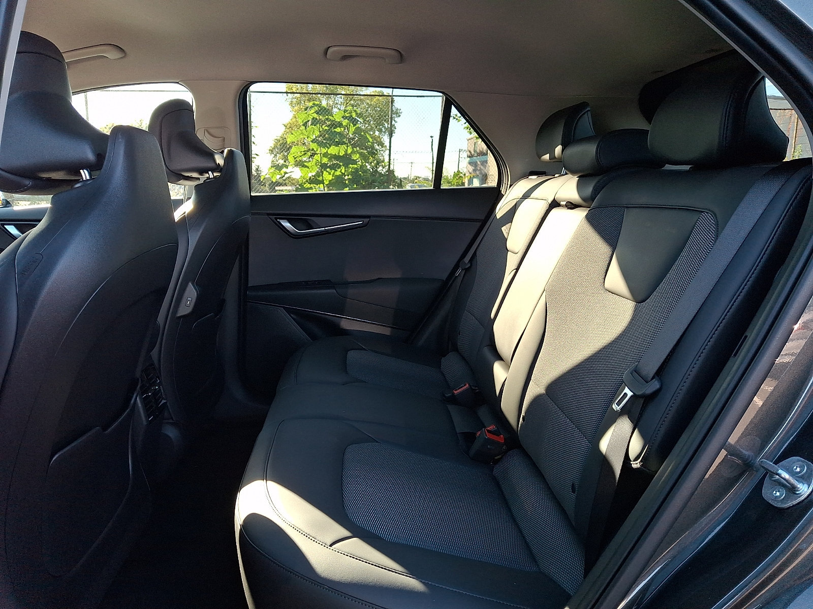 Used 2024 Kia Niro Wind w/ Wind Preserve Package FWD image 10