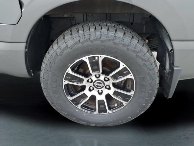 Used 2023 Nissan Titan SV w/ SV Convenience Package AWD/4WD image 14