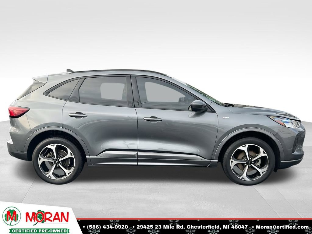 Used 2023 Ford Escape ST-Line Select w/ Tech Pack #2 image 6