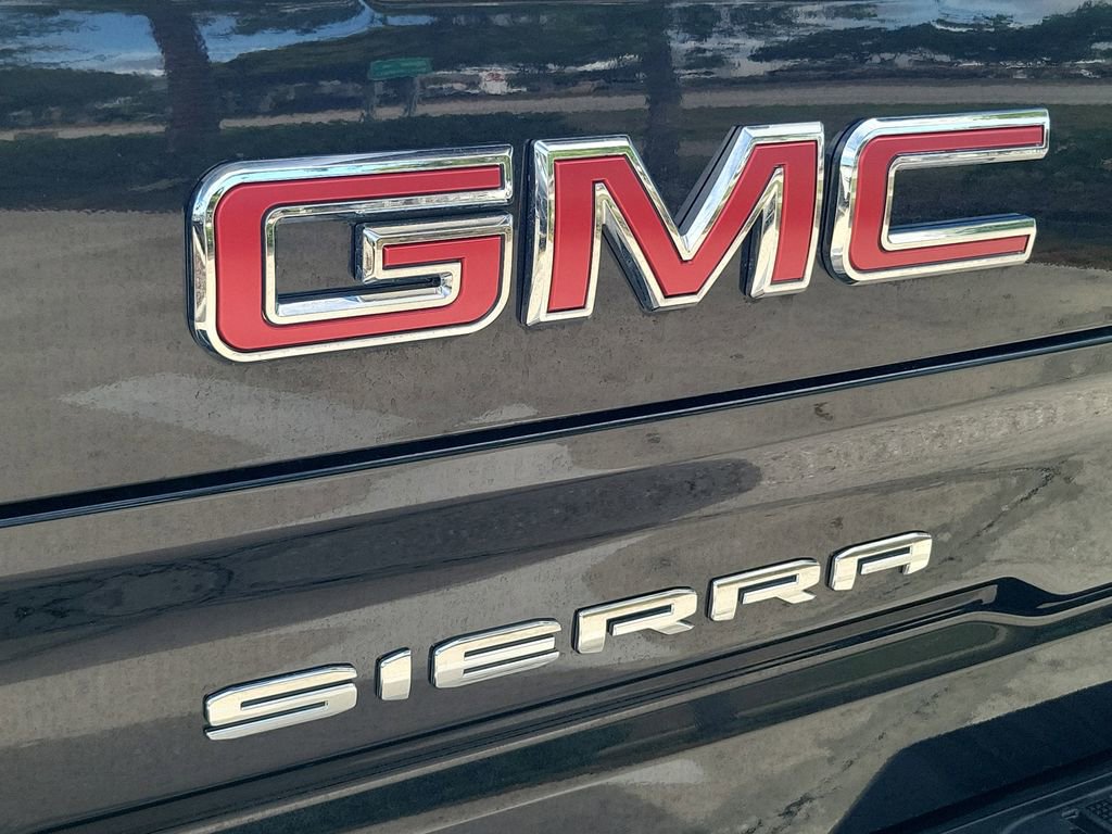 Used 2026 GMC Sierra 1500 SLT AWD/4WD image 13