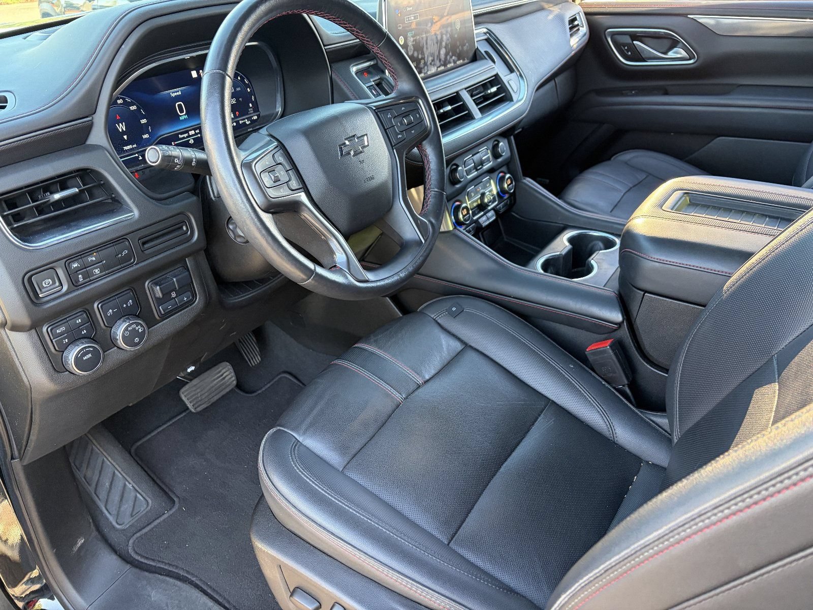 Certified 2022 Chevrolet Tahoe RST w/ Luxury Package AWD/4WD image 19