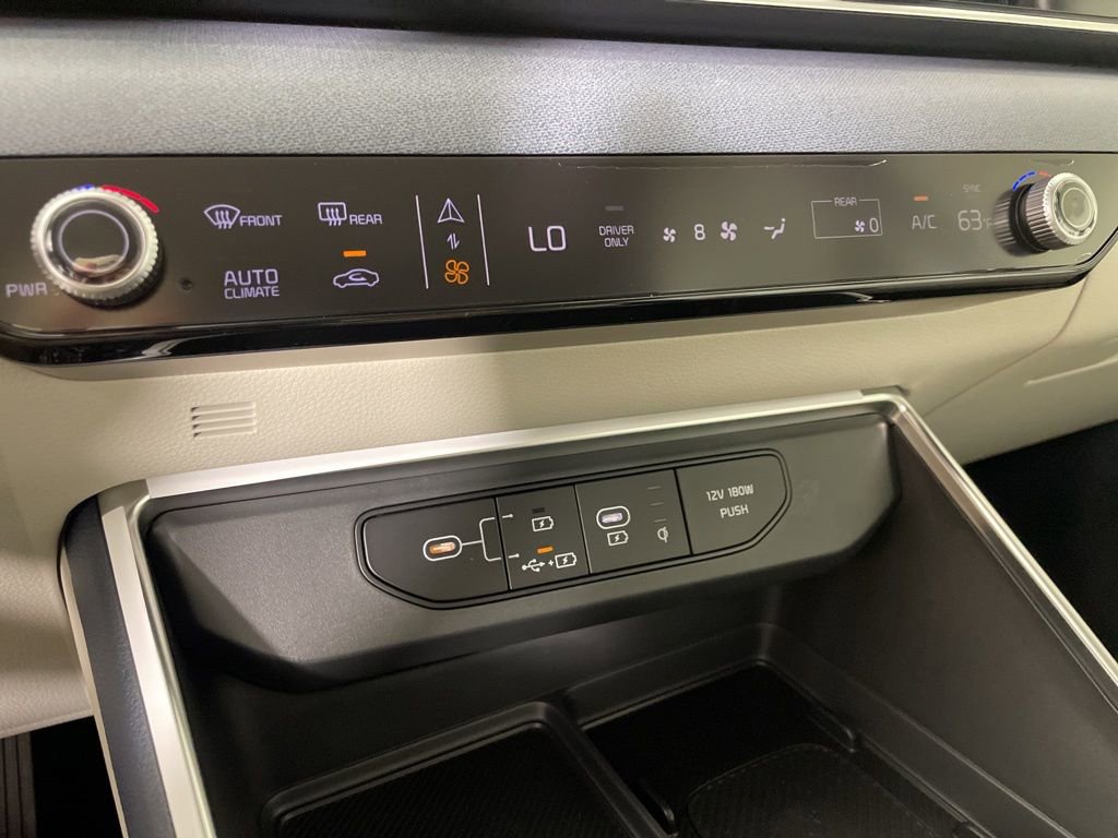 New 2026 Kia Carnival EX image 33