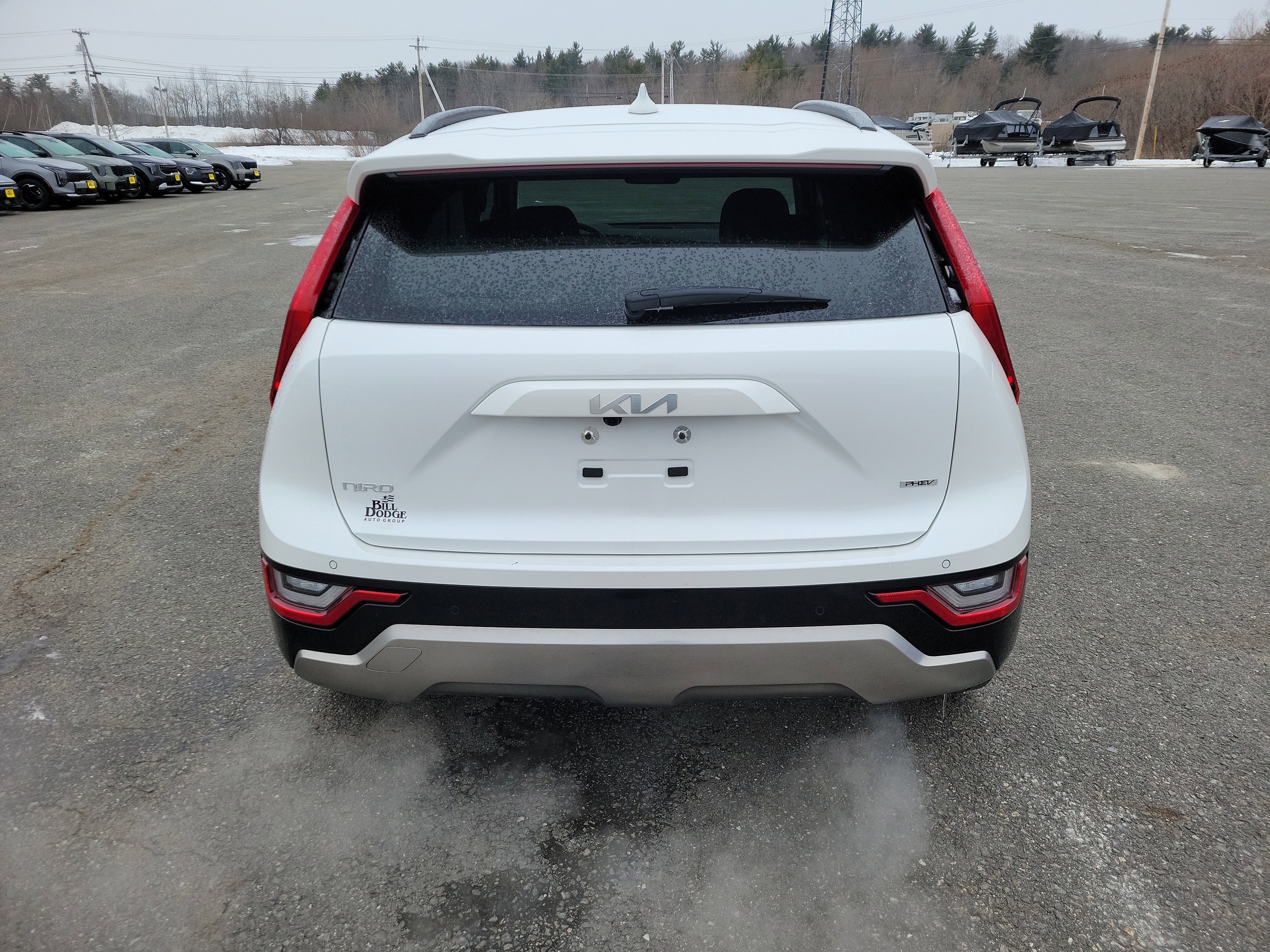 Used 2023 Kia Niro SX Touring image 6