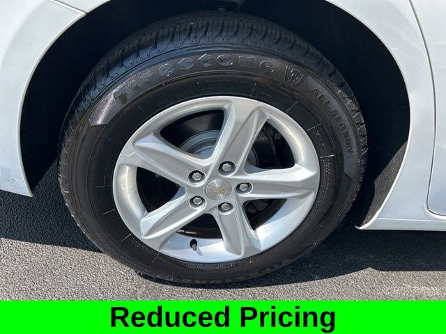 Used 2020 Chevrolet Malibu LS image 43