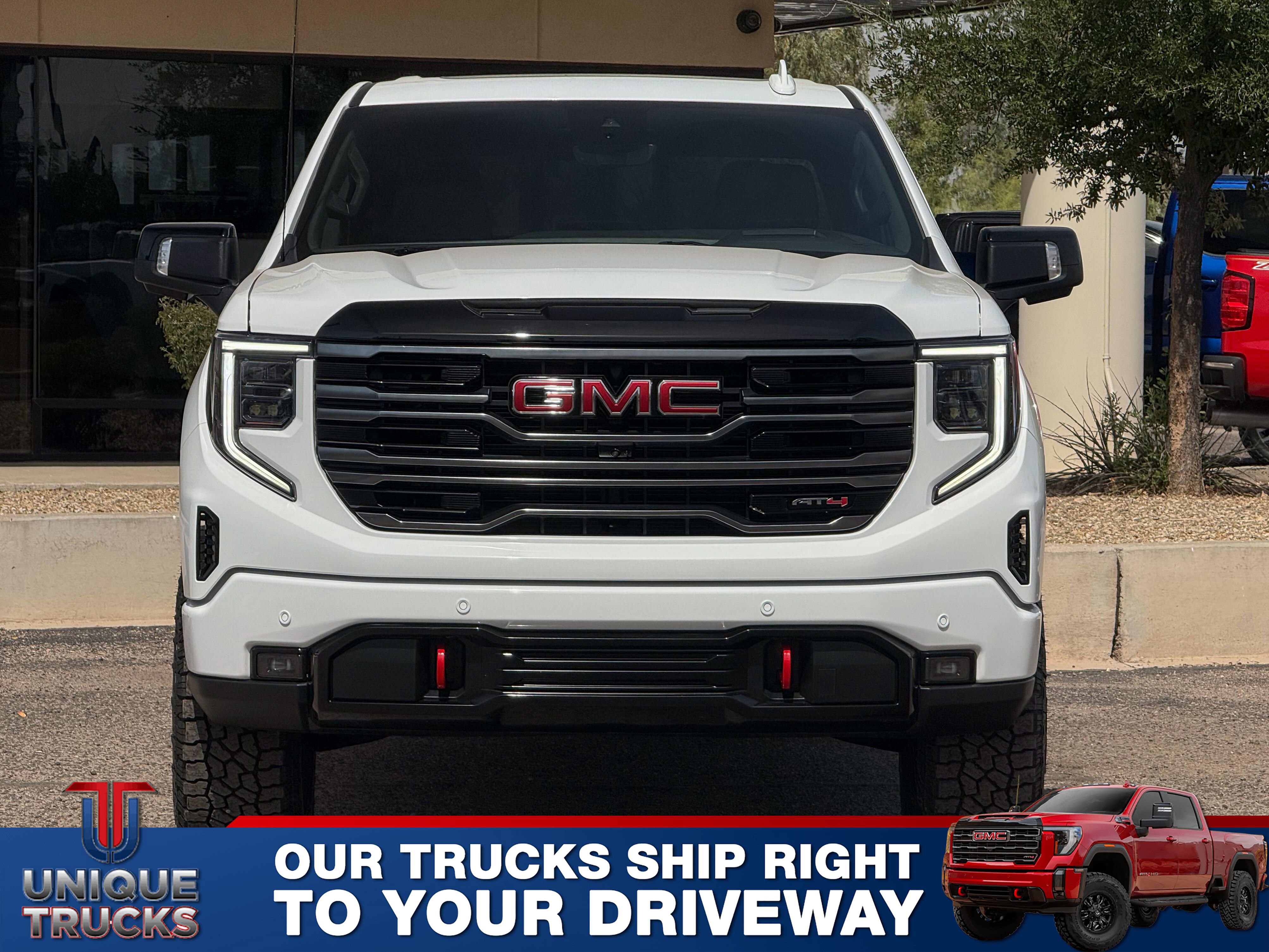 Used 2025 GMC Sierra 1500 AT4 w/ Technology Package AWD/4WD image 2