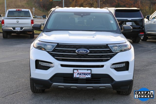 Used 2023 Ford Explorer XLT w/ Equipment Group 202A image 2