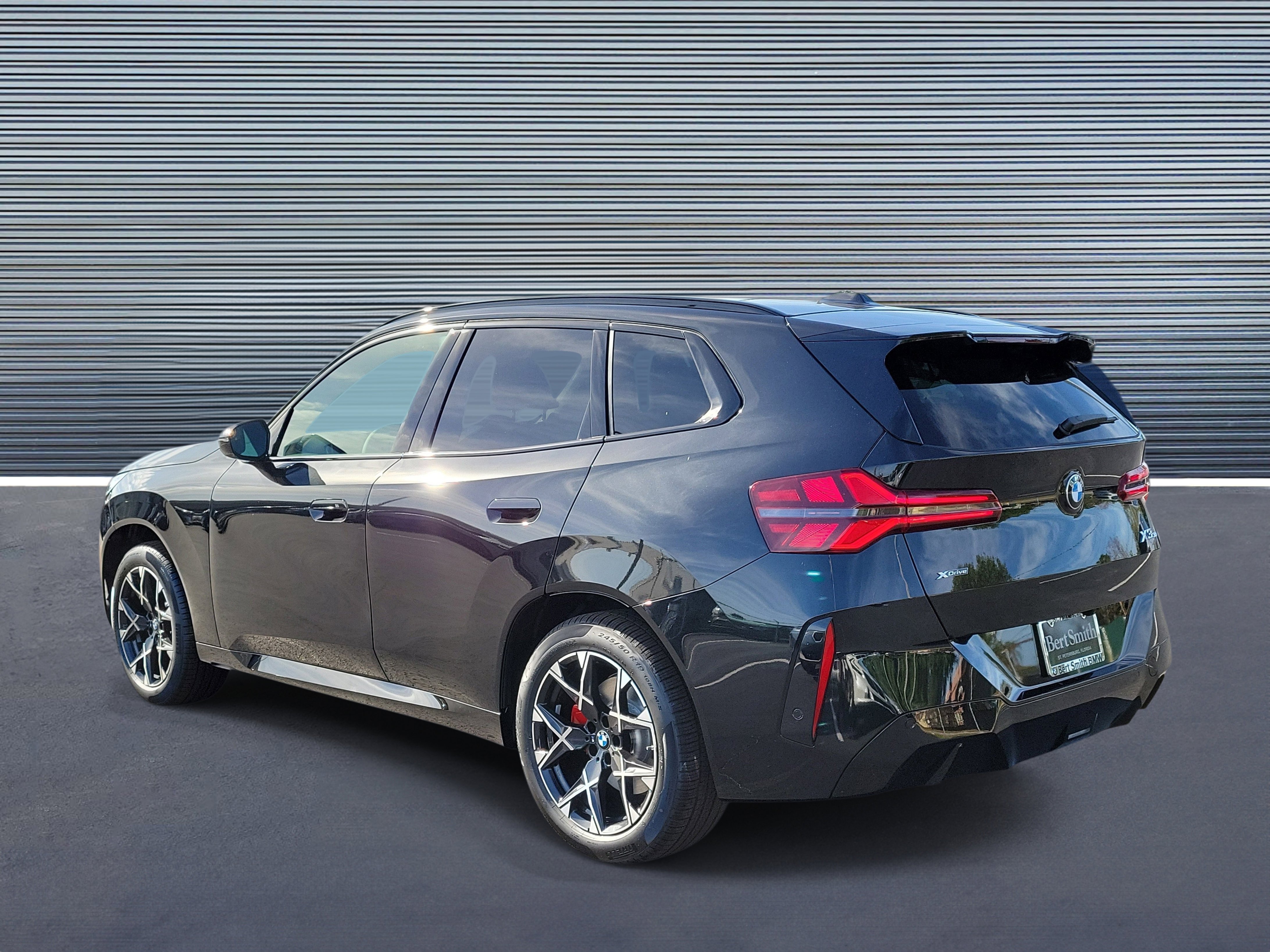 New 2026 BMW X3 xDrive30 w/ M Sport Package AWD/4WD image 4