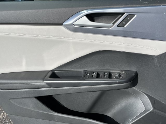 New 2026 Volkswagen Taos SE AWD/4WD image 21