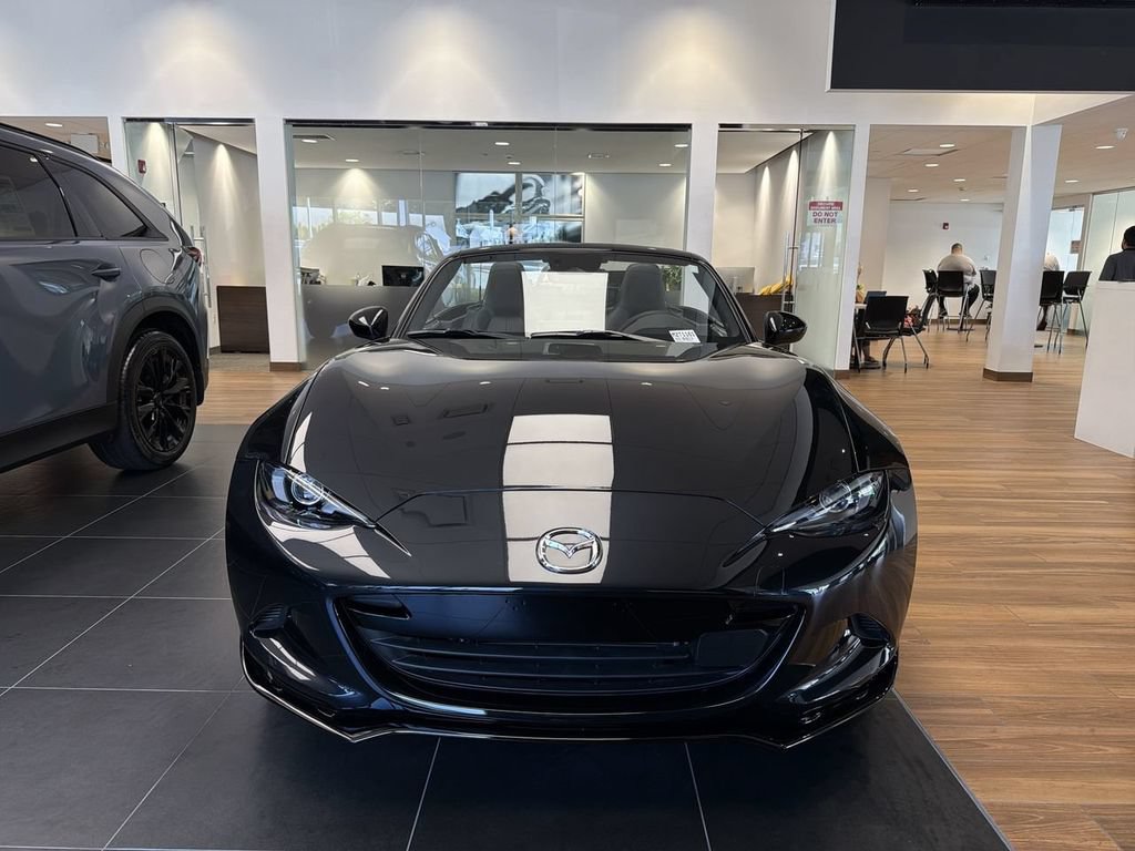 New 2026 MAZDA MX-5 Miata Grand Touring w/ Appearance Package RWD image 3