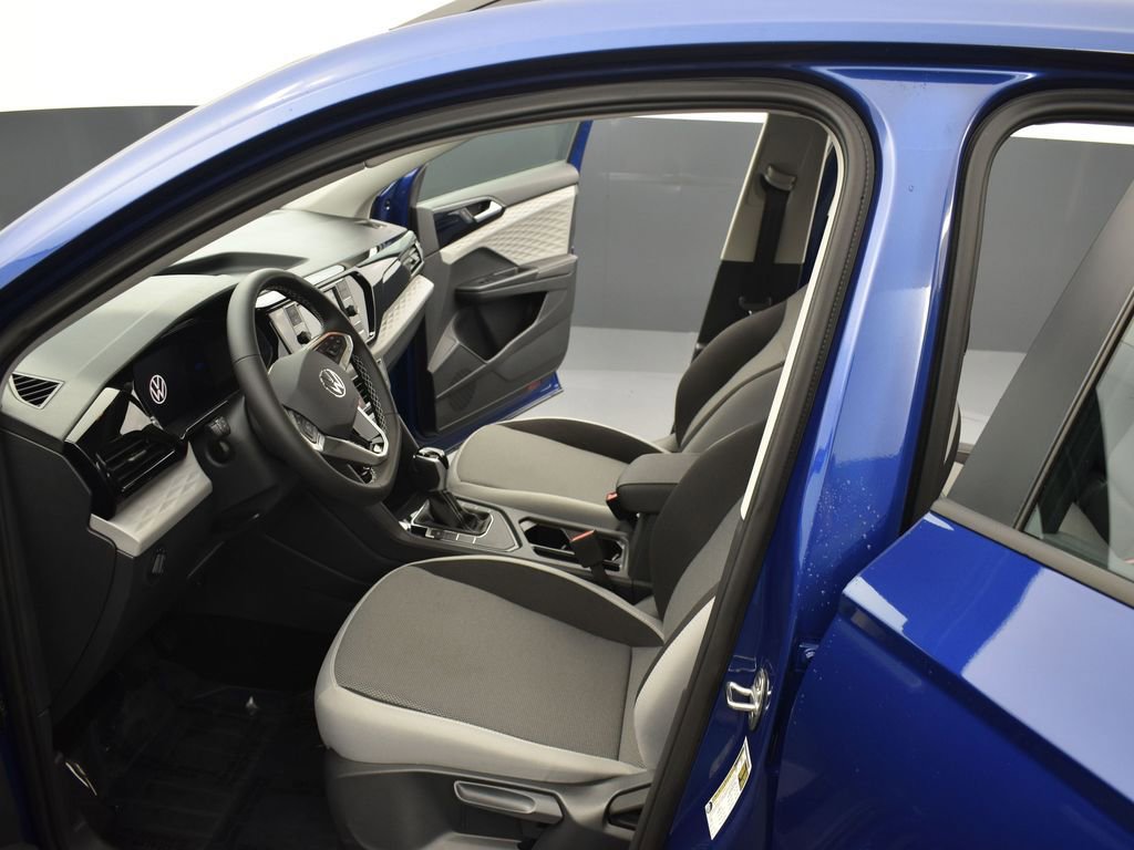 Used 2024 Volkswagen Taos S image 11
