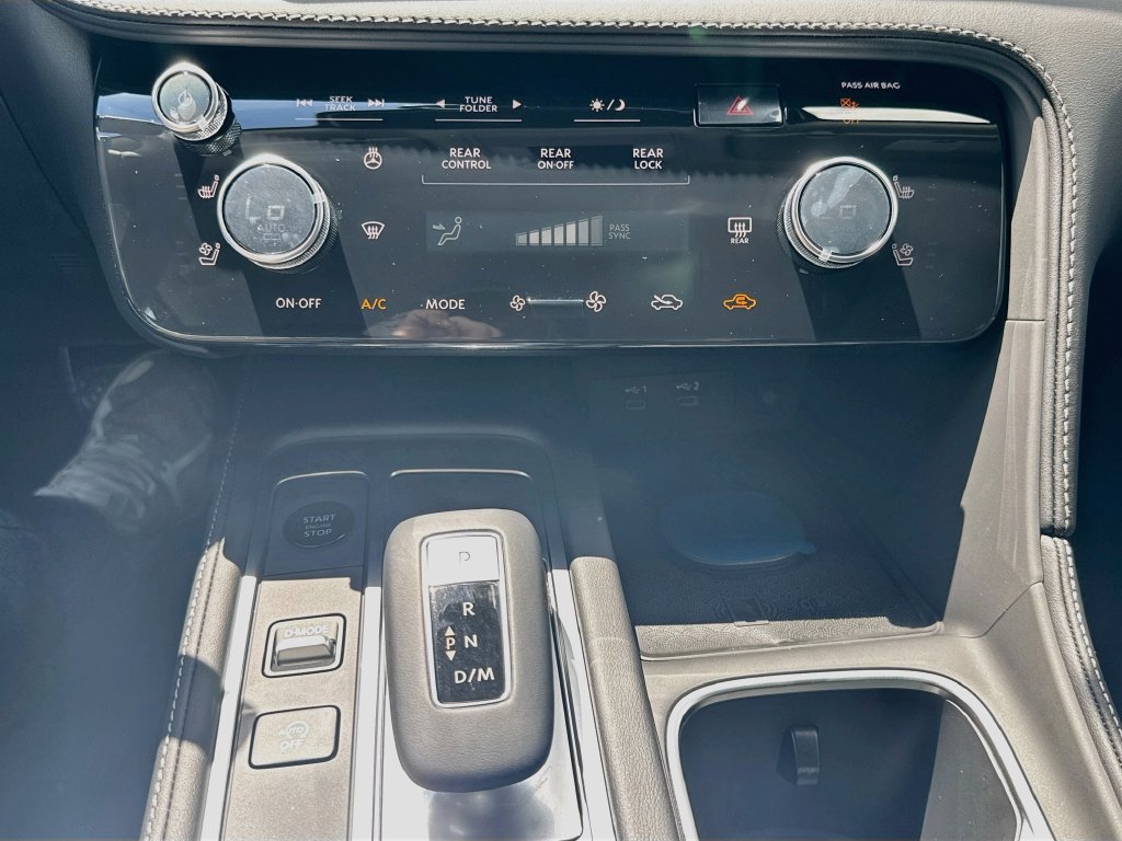 New 2027 INFINITI QX60 Luxe w/ Cargo Package FWD image 16