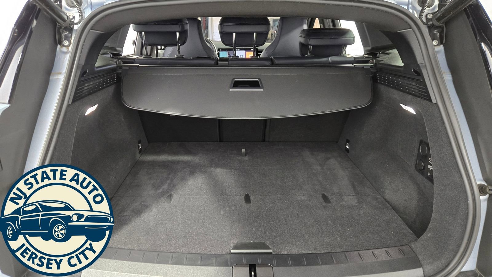 Used 2023 Fisker Ocean One image 31