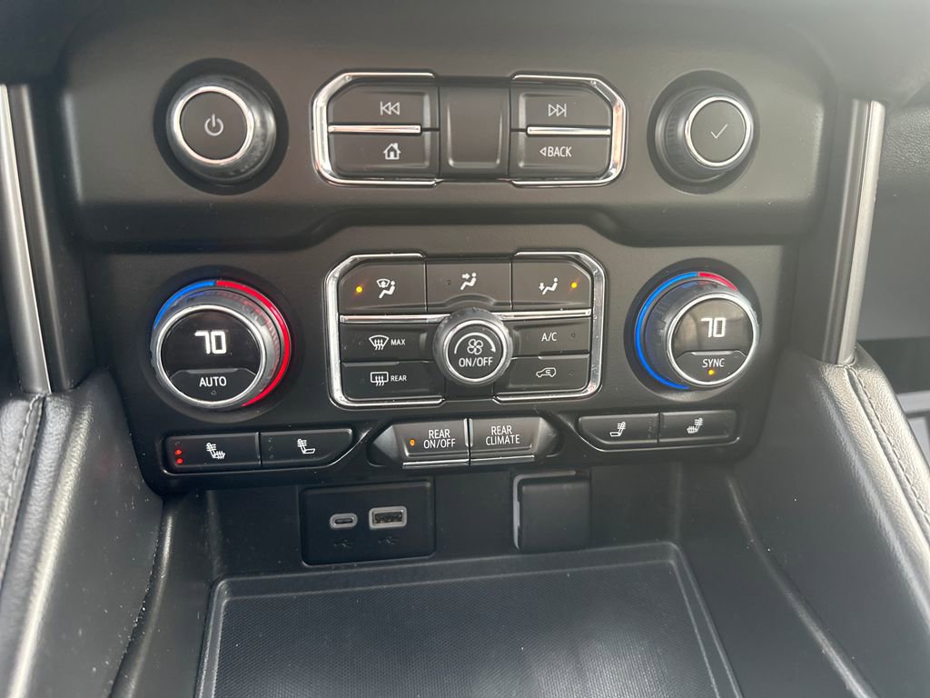 Used 2023 Chevrolet Tahoe LT w/ LT Signature Plus Package image 14