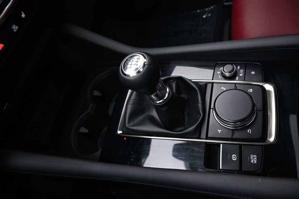 Used 2020 MAZDA MAZDA3 Hatchback w/ Premium Package image 32