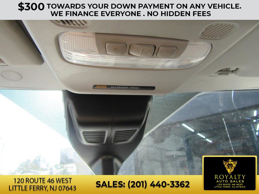 Used 2020 Ford Transit 250 Medium Roof w/ Load Area Protection Package image 36