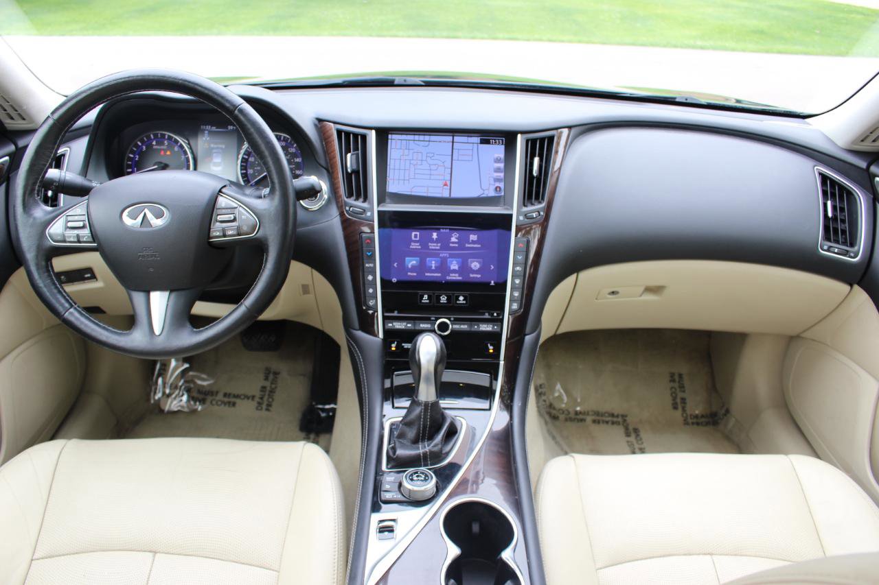 Used 2015 INFINITI Q50 Premium w/ Technology Package AWD/4WD image 31