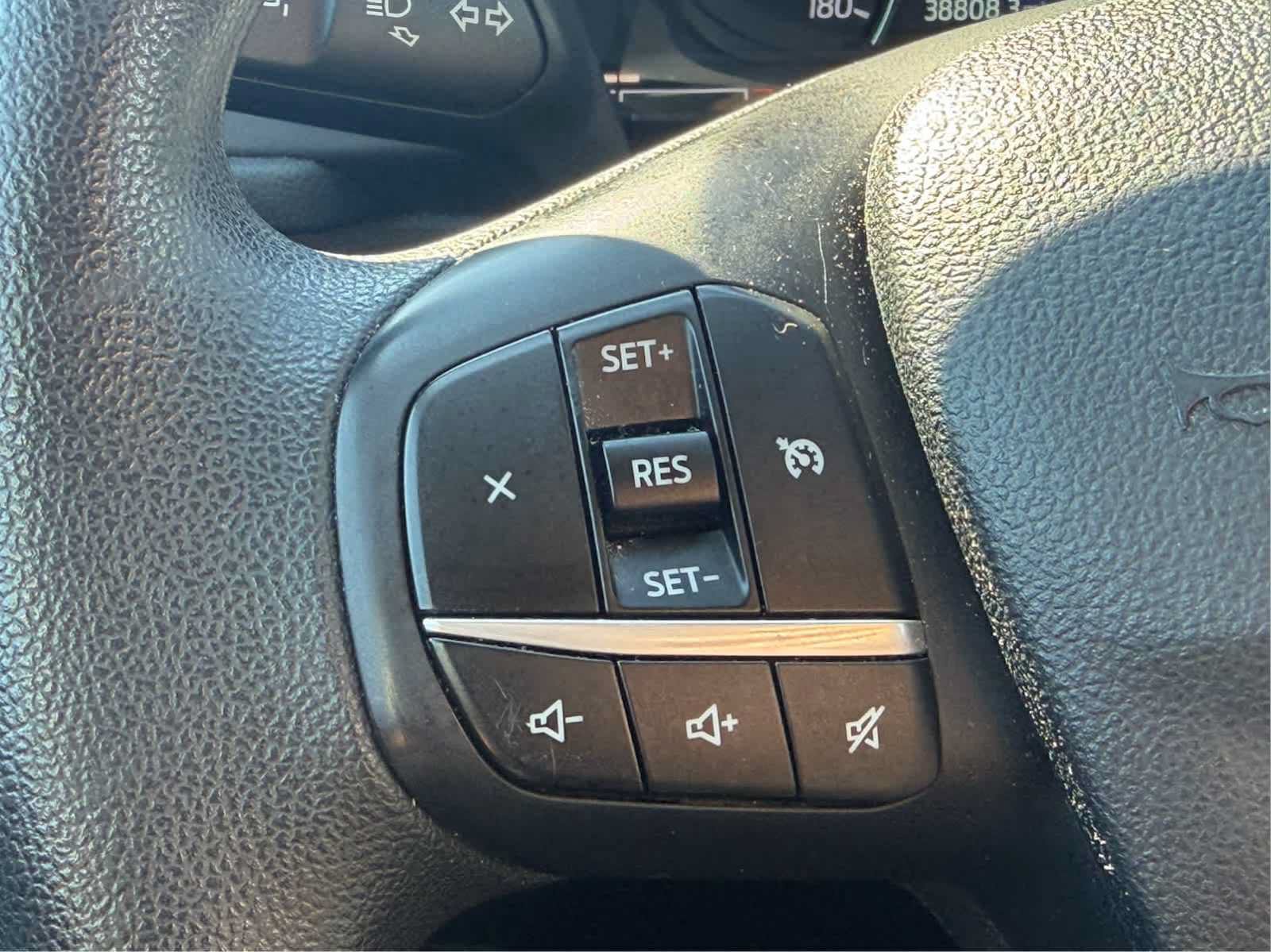 Used 2022 Ford Escape SE AWD/4WD image 11