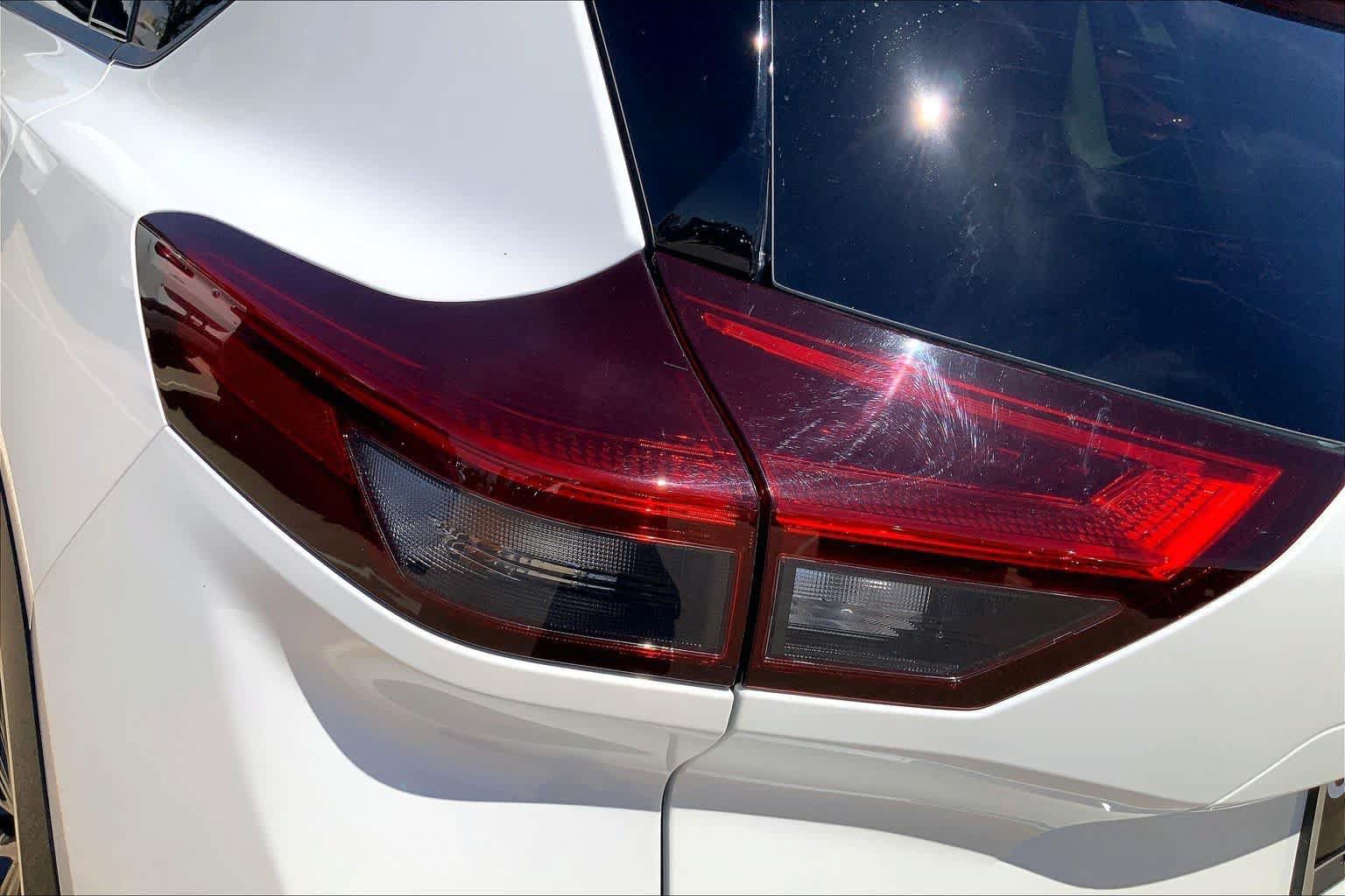 Used 2025 Nissan Rogue Platinum w/ Tech Package FWD image 32