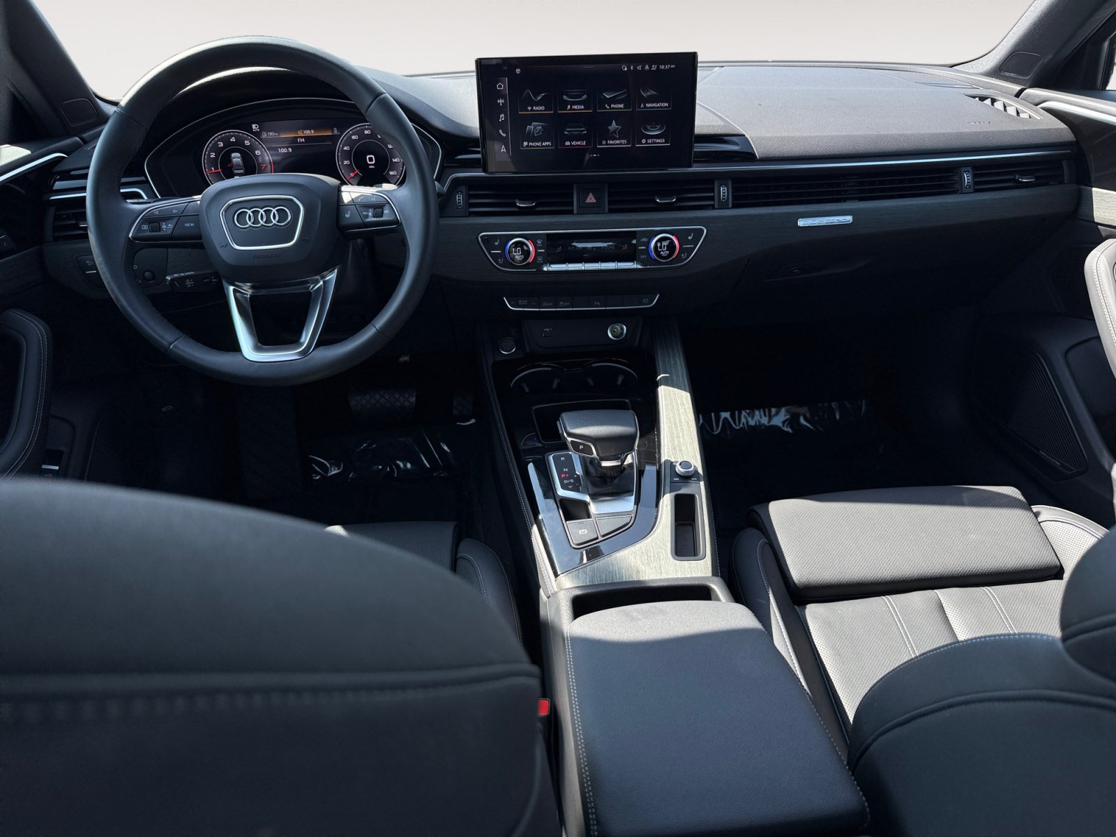 Used 2023 Audi A4 2.0T Premium Plus w/ Premium Plus Package AWD/4WD image 15