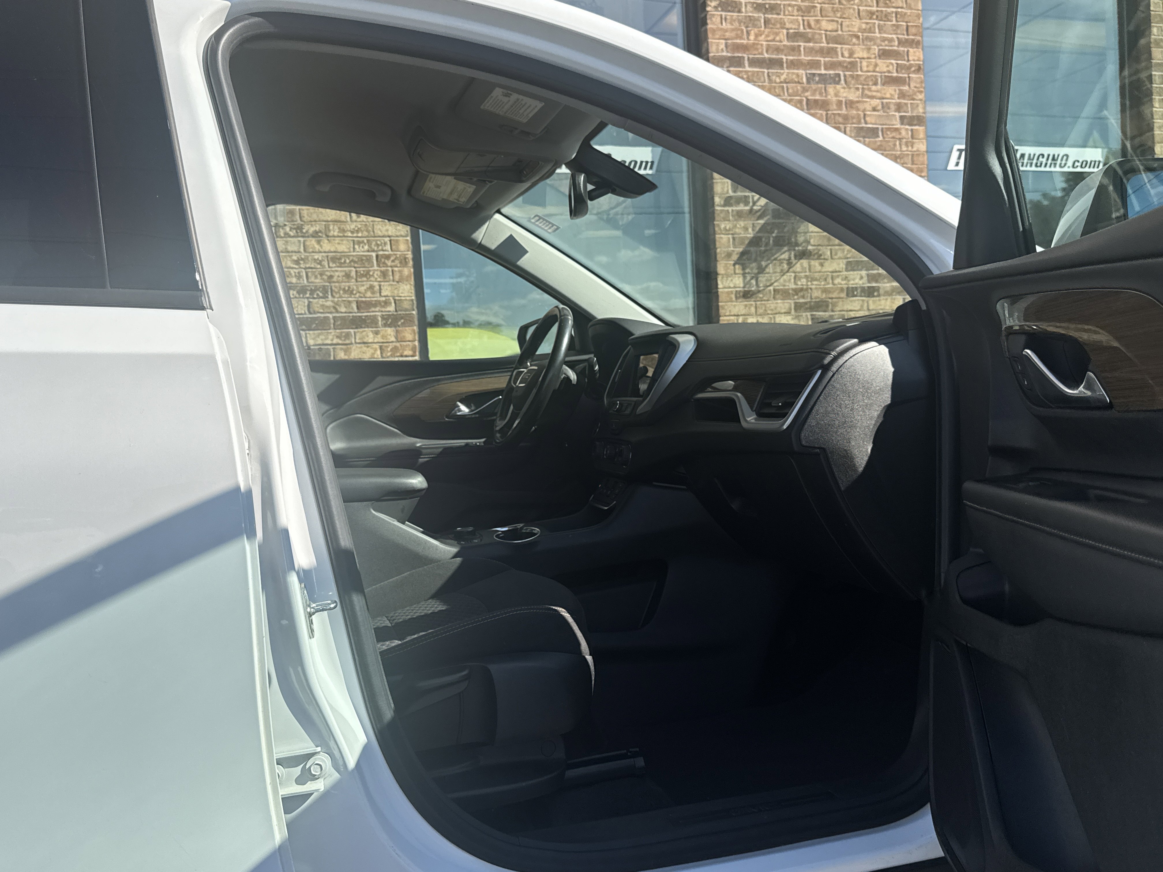 Used 2019 GMC Terrain SLE w/ Driver Convenience Package image 13