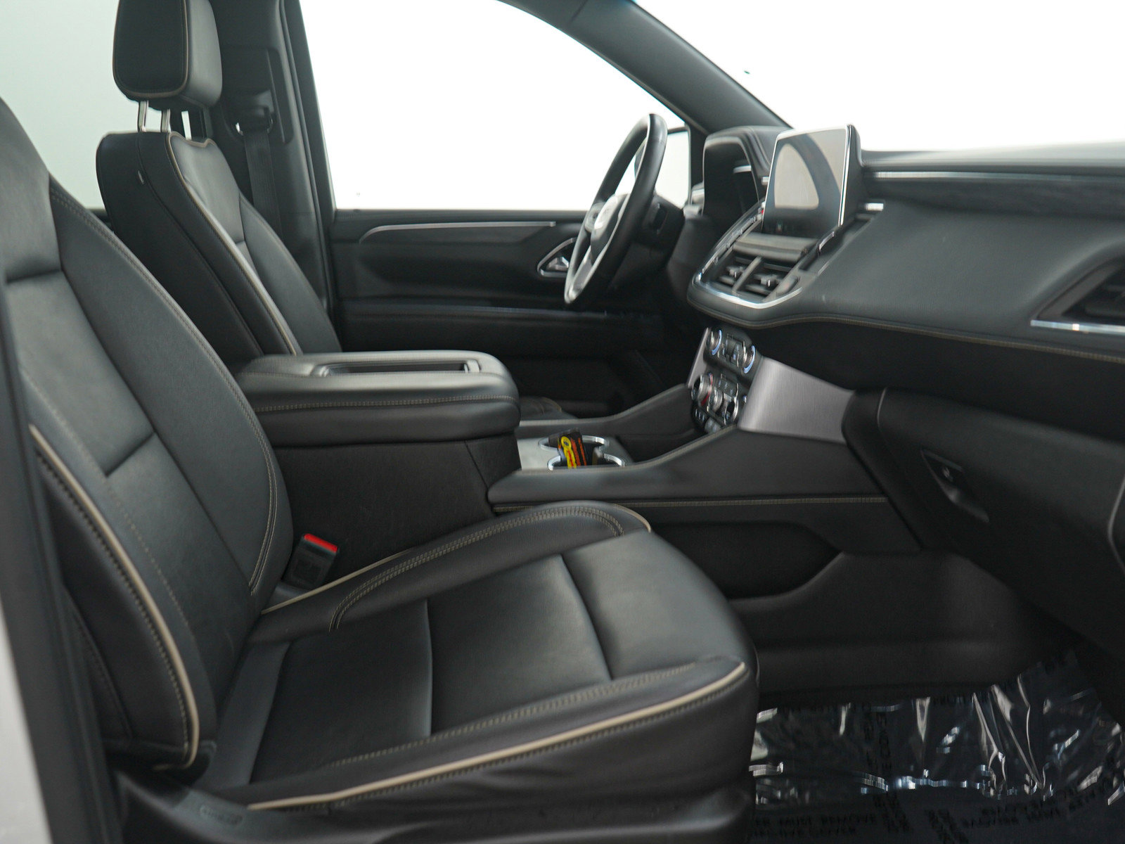 Used 2023 GMC Yukon XL SLT image 15