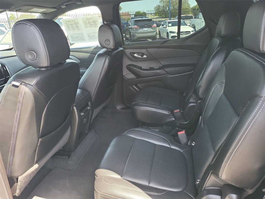 Certified 2023 Chevrolet Traverse LT image 16