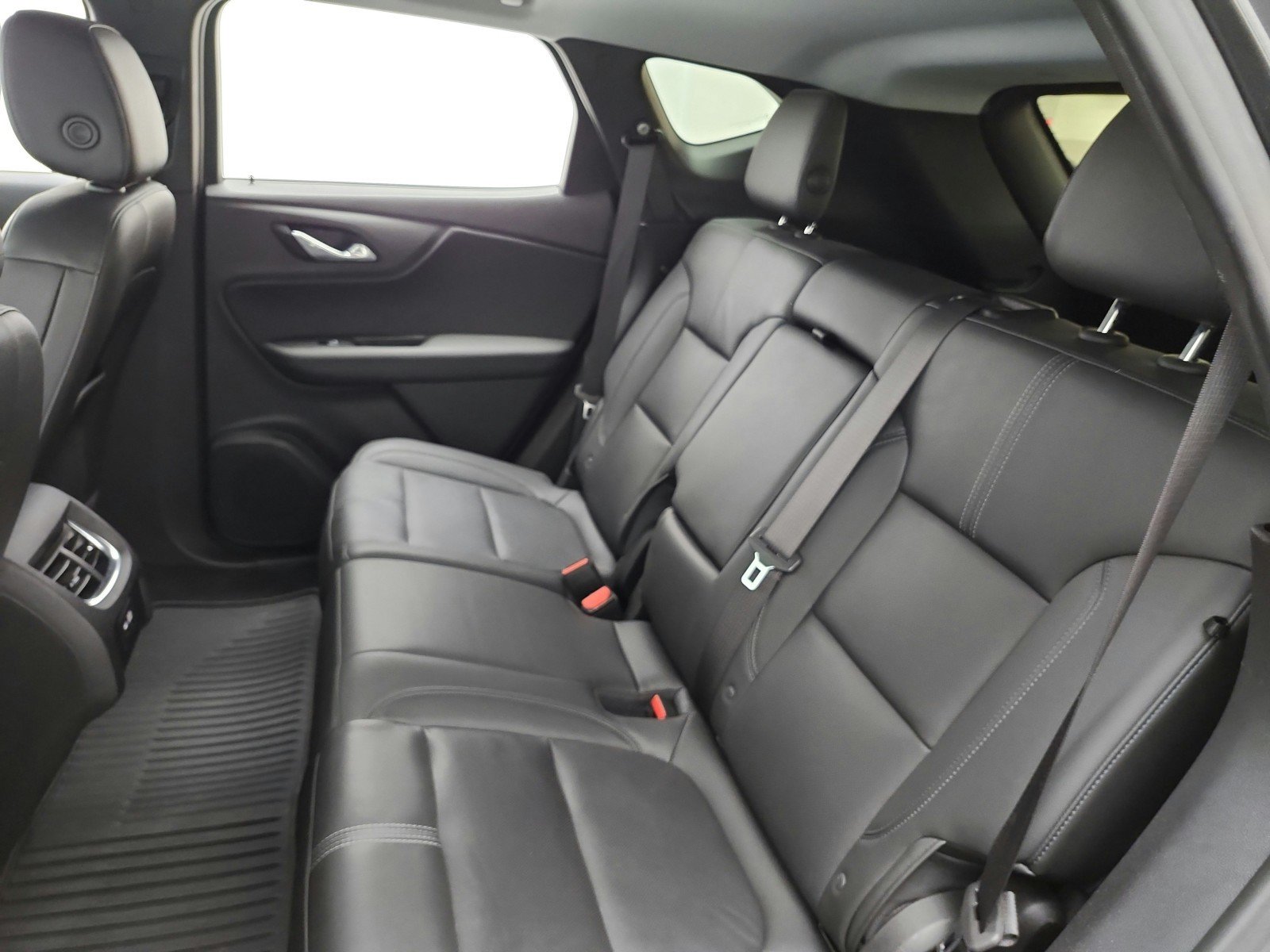 Used 2019 Chevrolet Blazer LT w/ Sun and Wheels Package AWD/4WD image 13