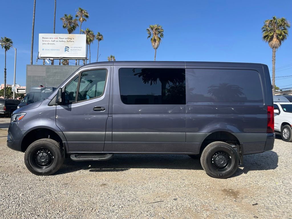 Used 2024 Mercedes-Benz Sprinter 2500 image 12