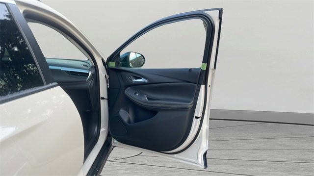 New 2026 Buick Encore GX Sport Touring w/ Studio Series image 21