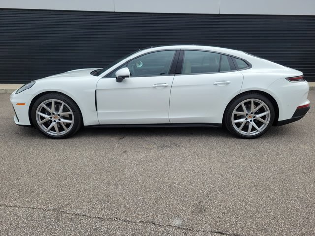 Certified 2026 Porsche Panamera 4 AWD/4WD image 9